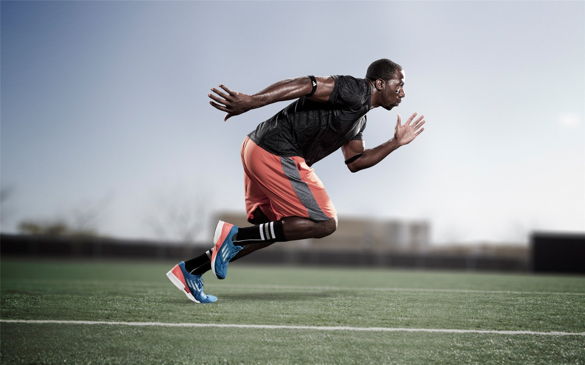 湖南省体育局支持青少年加入篮球运动，落实全民健身战略，湖南省青年篮球队